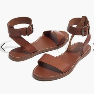 New in box Madewell leather sandals in brown